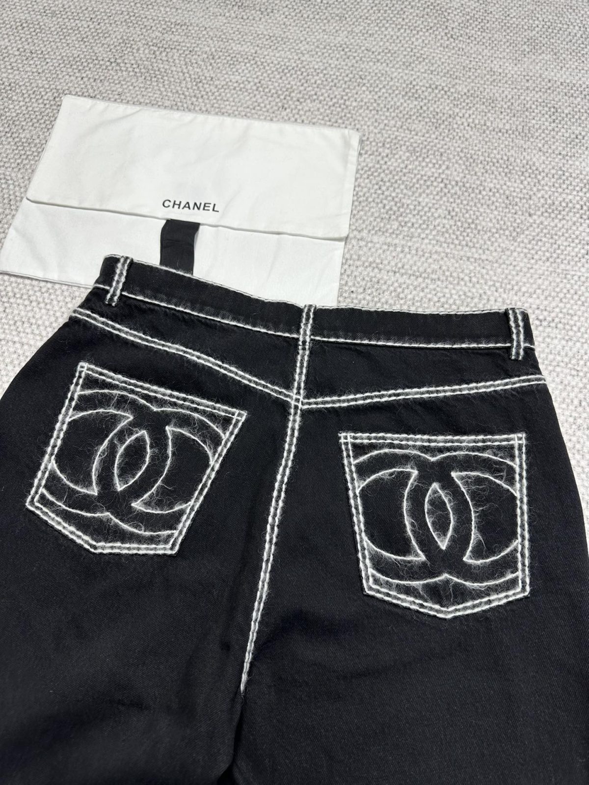 Chanel 2025 Resort “Comic Stitch” Denim Pants - Image 2