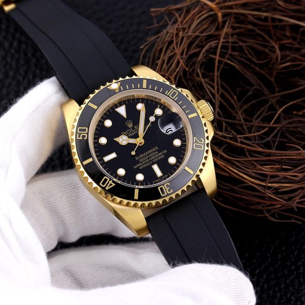 Rolex Submariner 18K Yellow Gold Green Dial Dive Watch