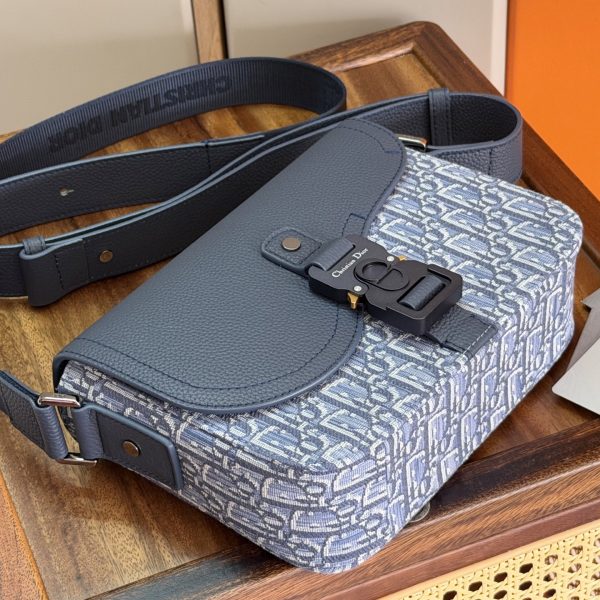 Dior Saddle Messenger Bag (Light Blue Oblique Jacquard)