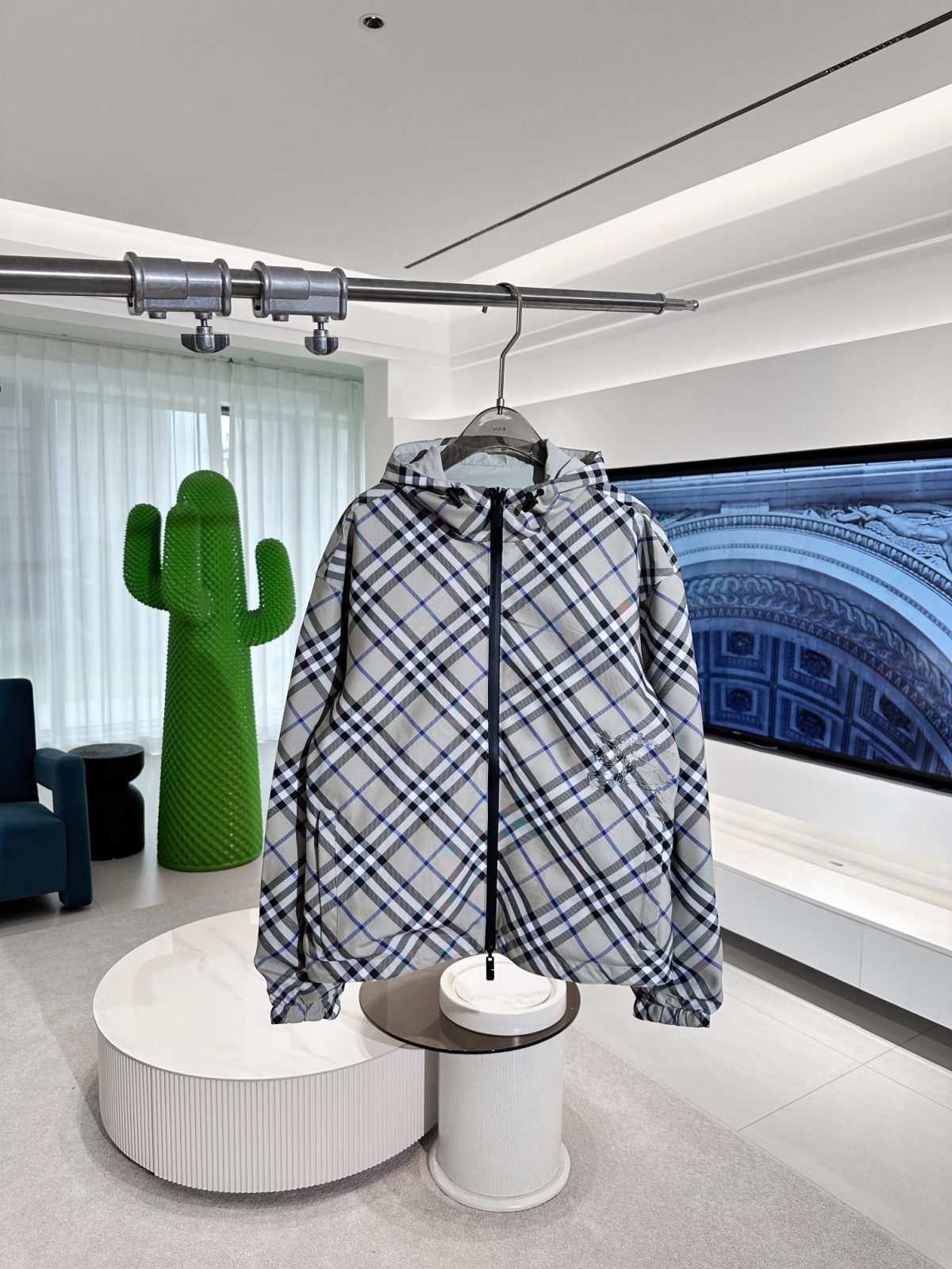 Burberry 2025SS Reversible Check EKD Hooded Jacket - Image 4