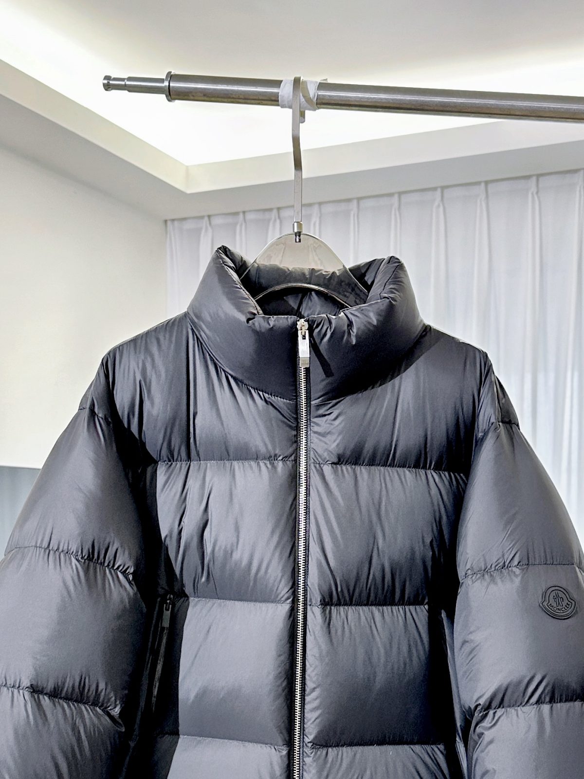Moncler Tarn Short Down Jacket - Image 2