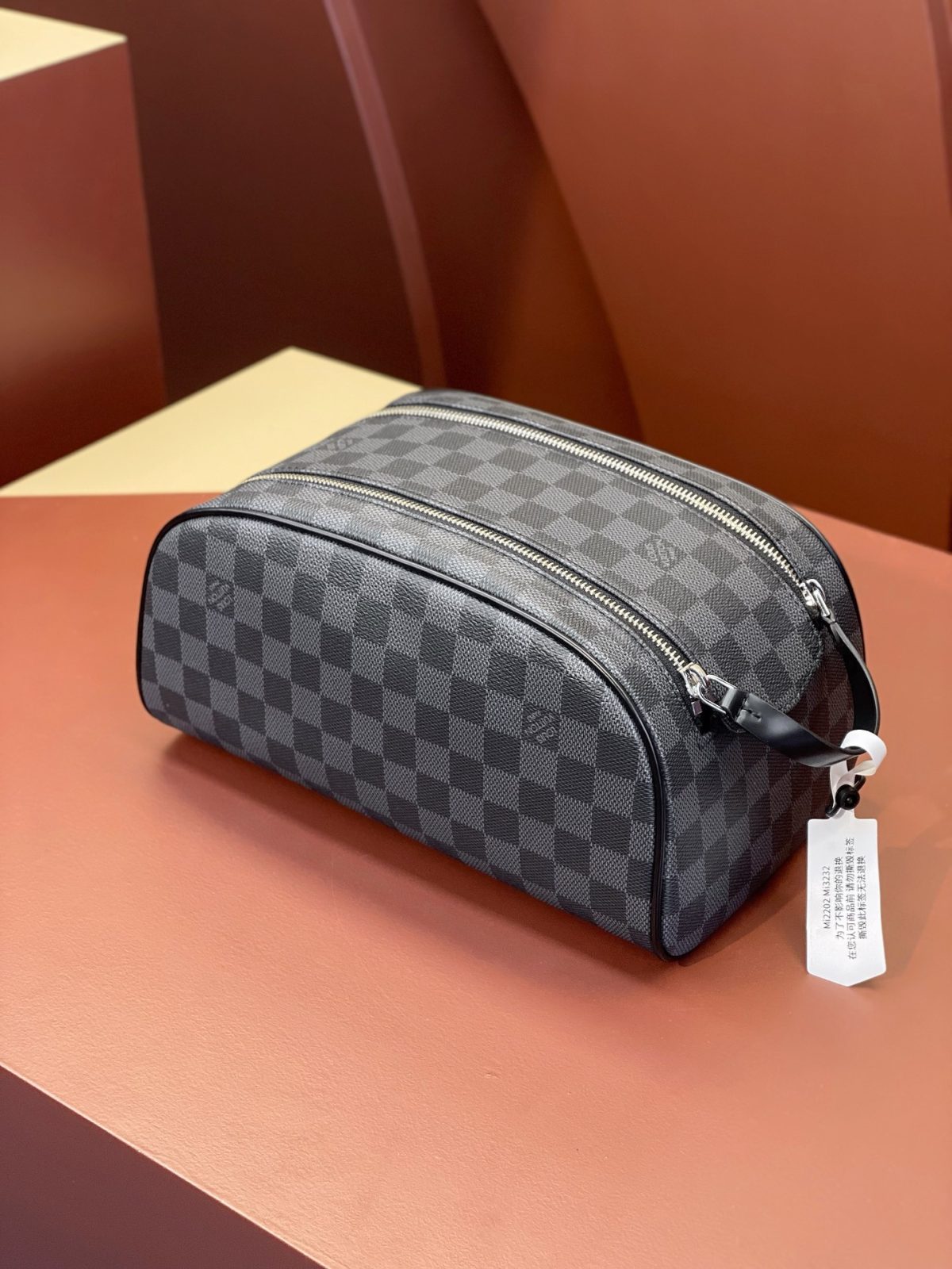 Louis Vuitton Toiletry Pouch 47528 | Monogram Canvas - Image 10