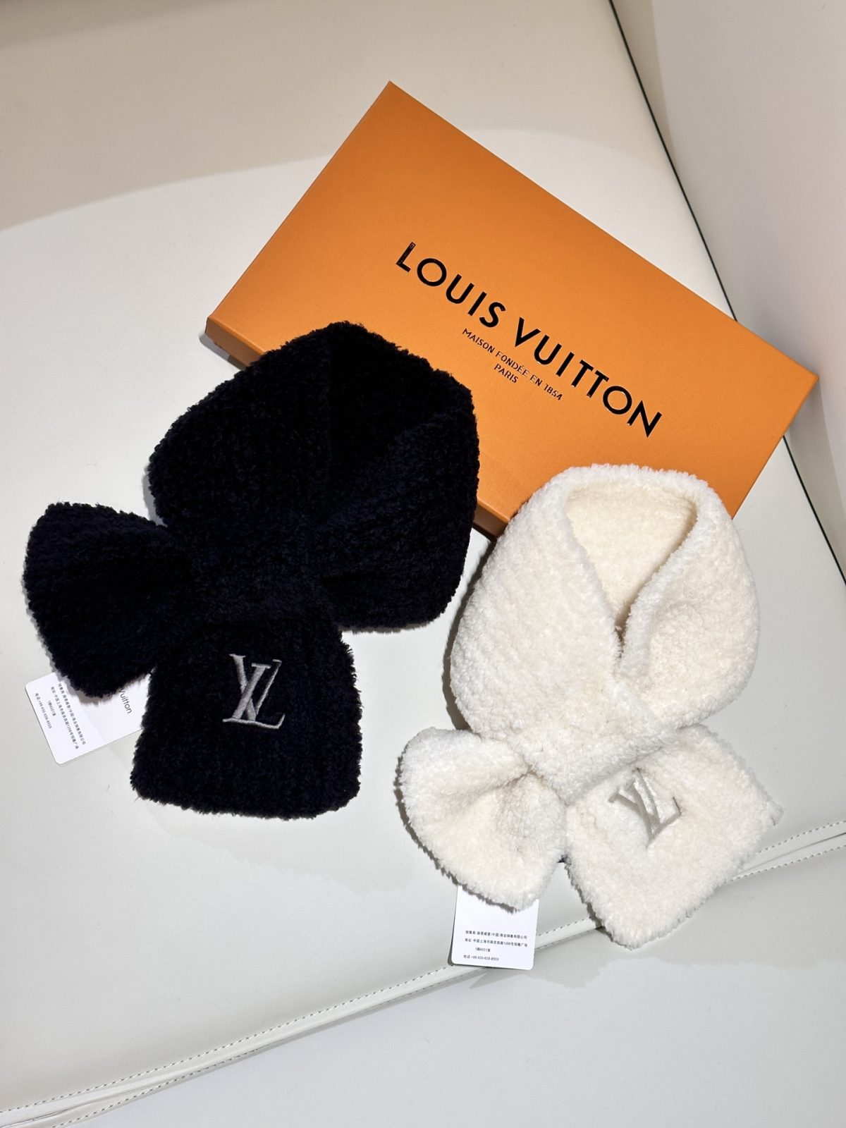 Louis Vuitton Wool Scarf with Embroidered LV Initials - Image 1
