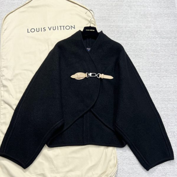 Louis Vuitton Classic Wool Knit Cape