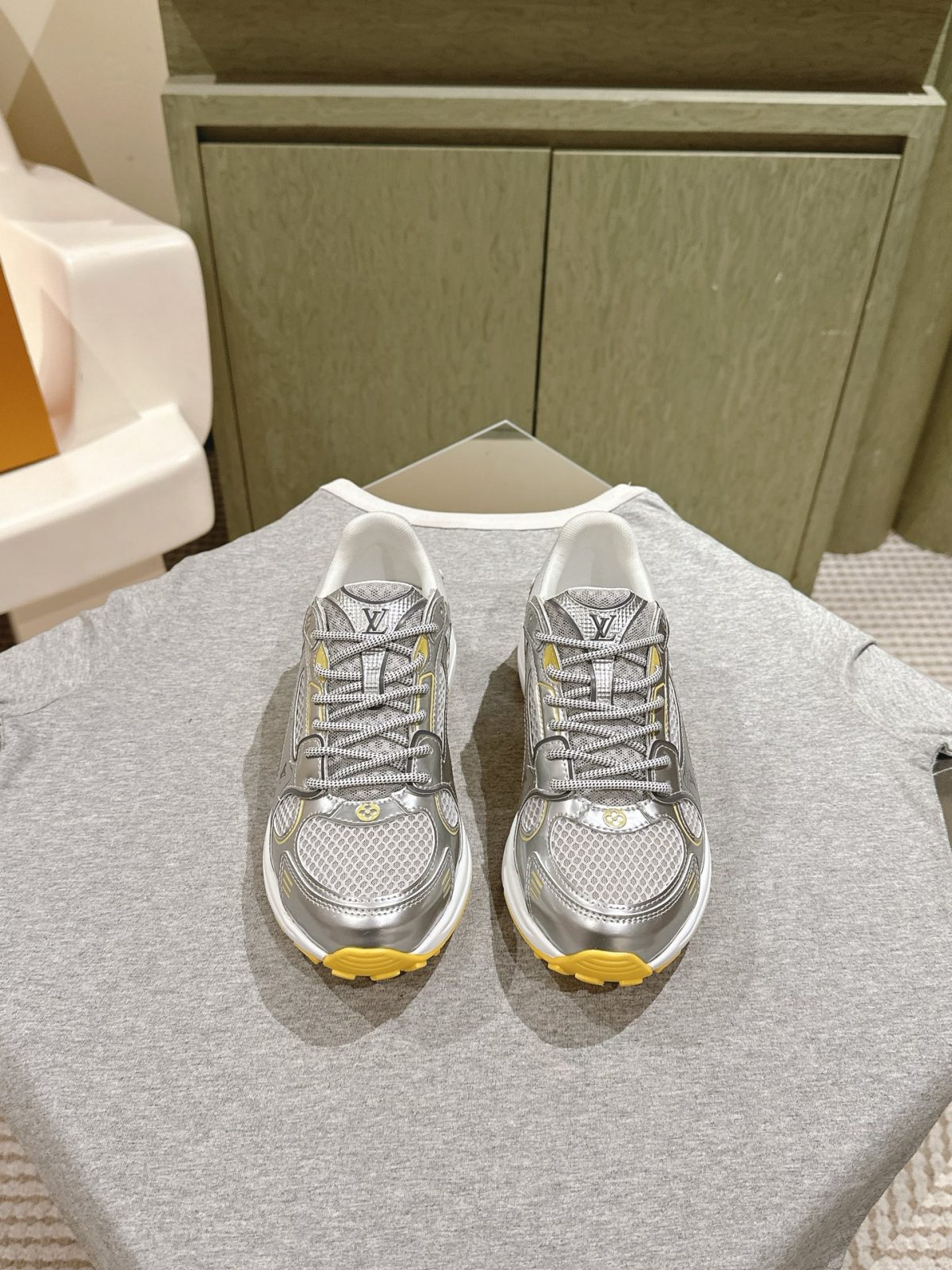 LV Louis Vuitton Sports Series Sneakers | Spring-Summer New Collection - Image 6