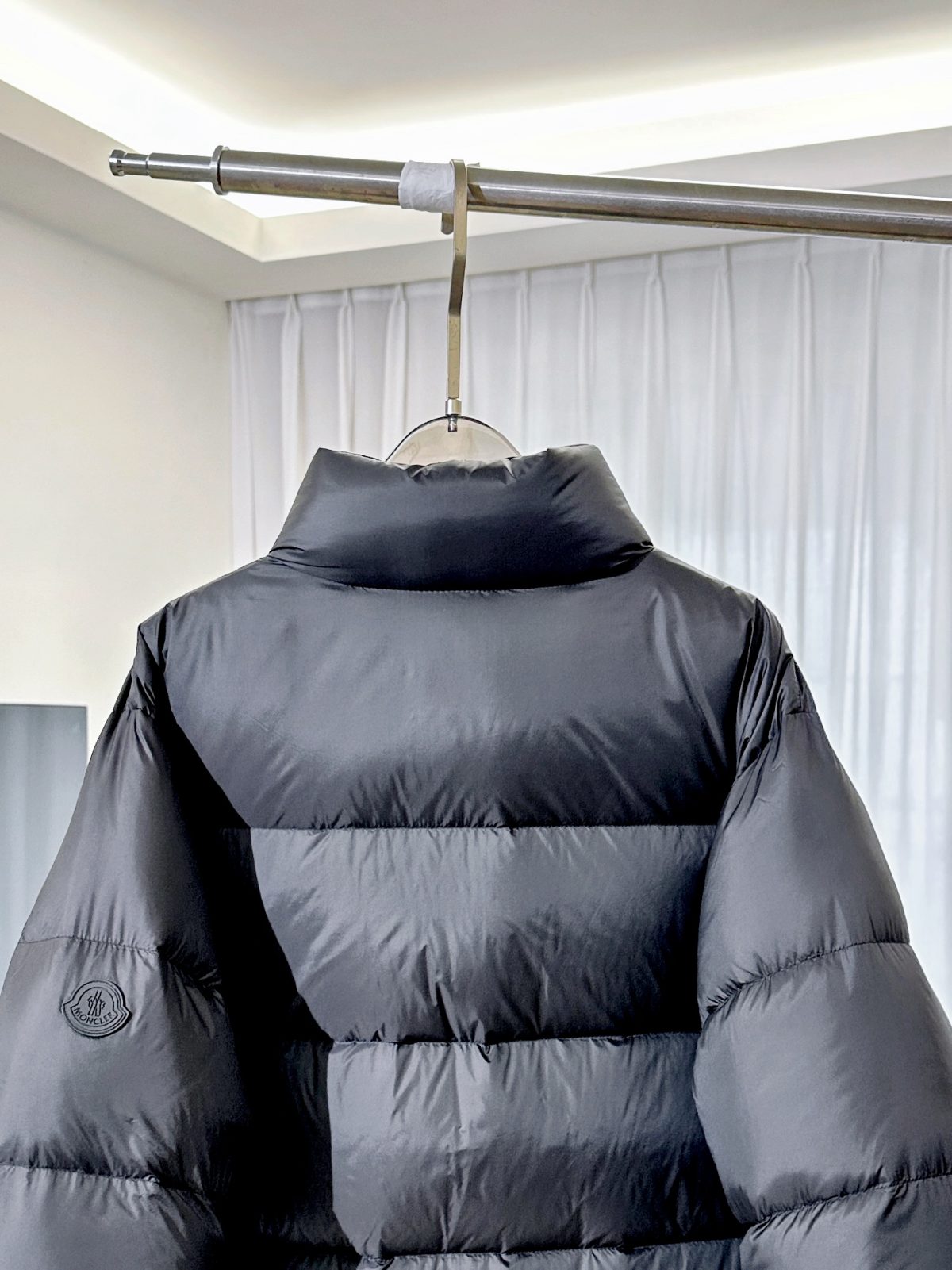 Moncler Tarn Short Down Jacket - Image 8