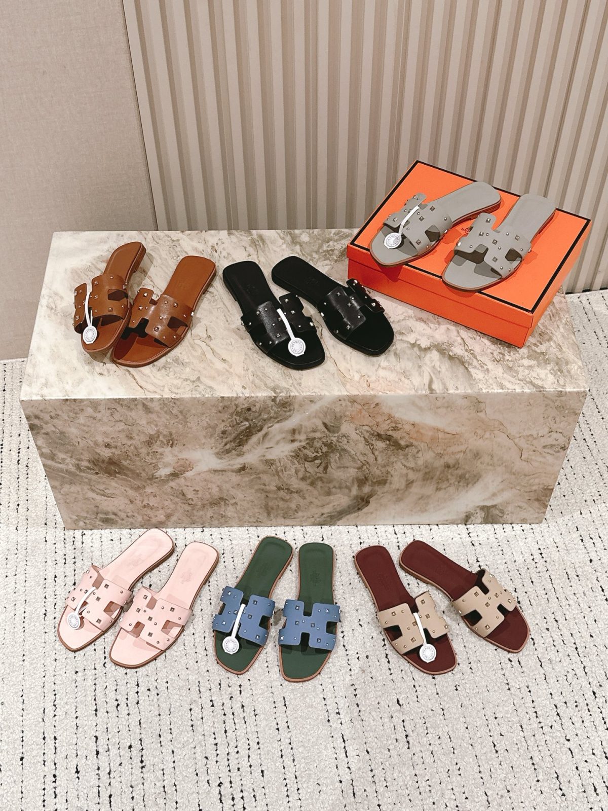HERMÈS Oran Sandals with Jewel Craft | 2025 Spring/Summer New Collection - Image 3