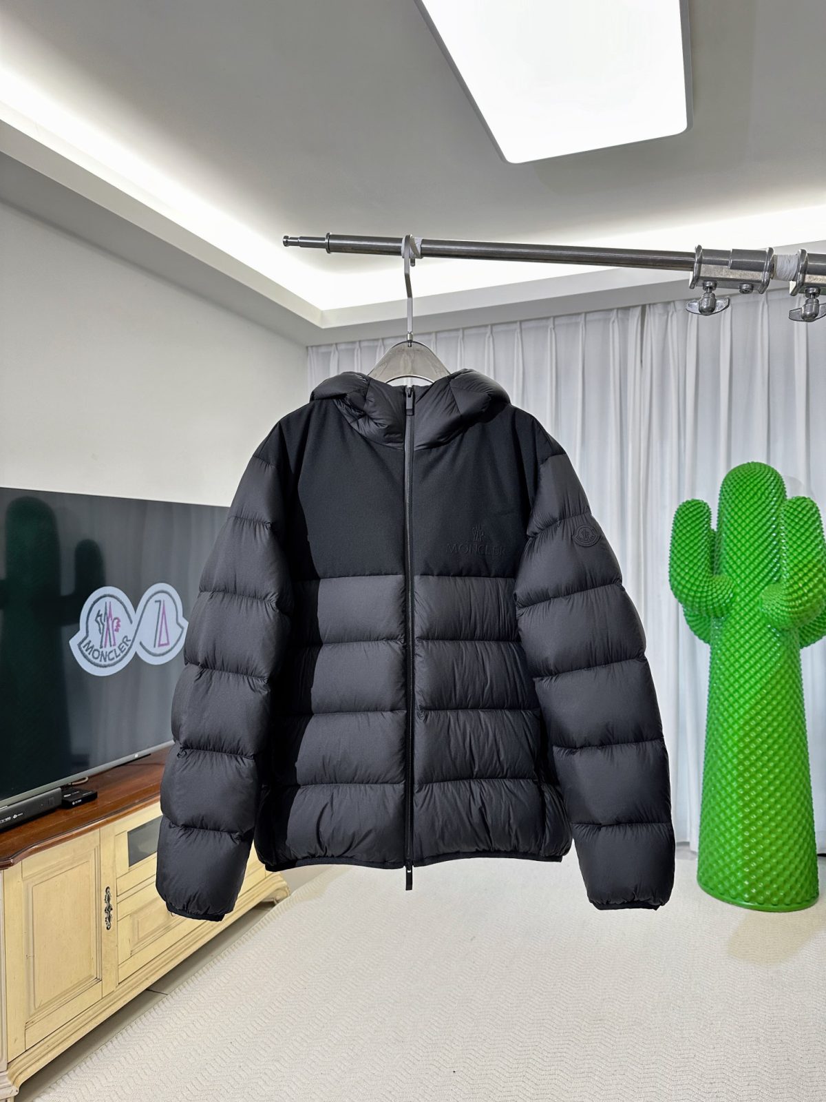 Moncler Veumont Short Hooded Down Jacket - Image 1