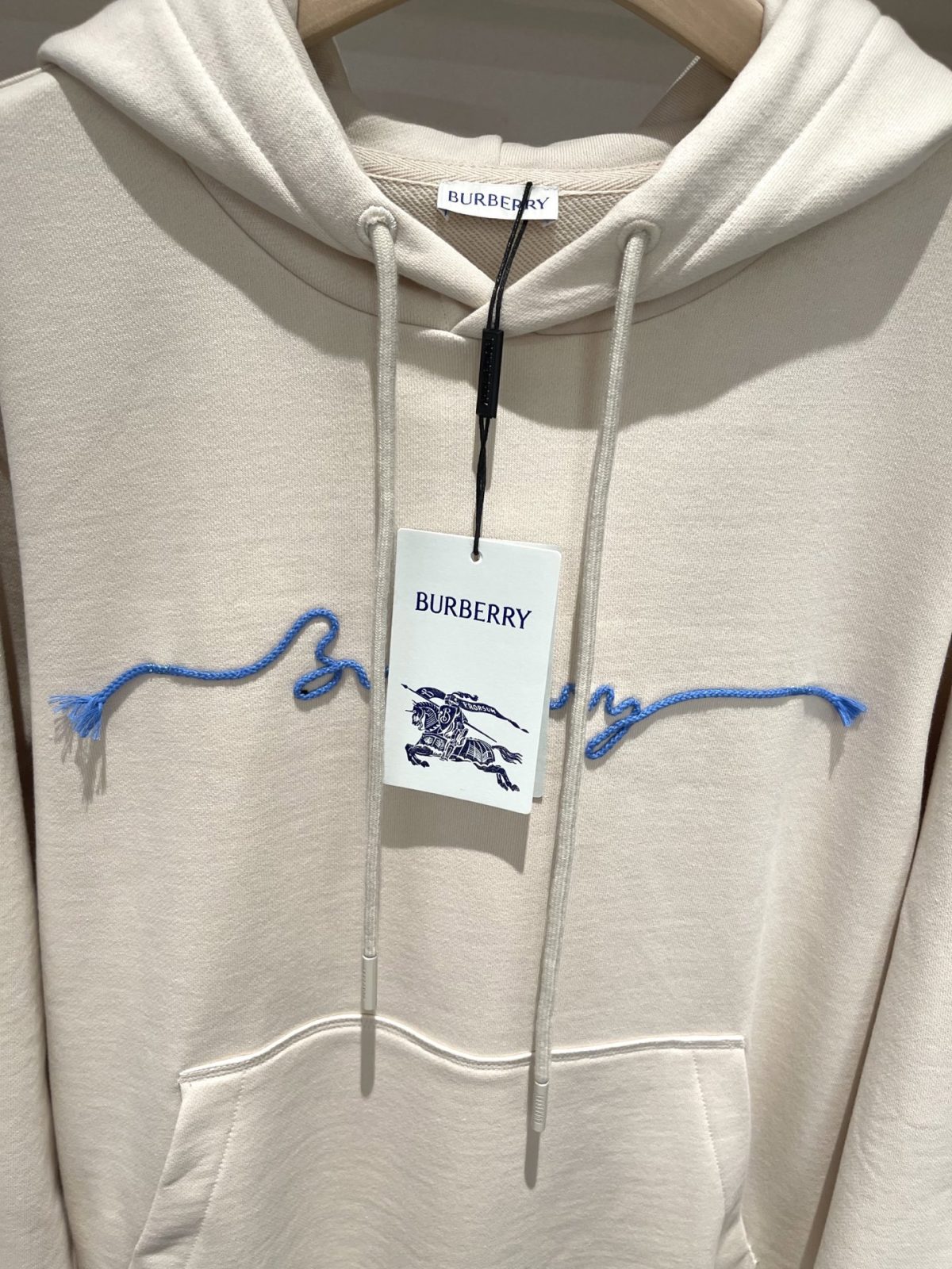 Burberry 2025 Pre-Fall Signature Logo Cotton Hoodie - Image 4