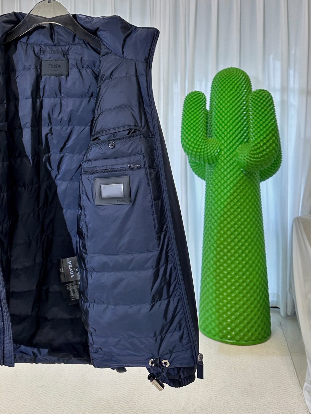 Prada Re-Nylon Classic Down Jacket with Detachable Hood - Image 7