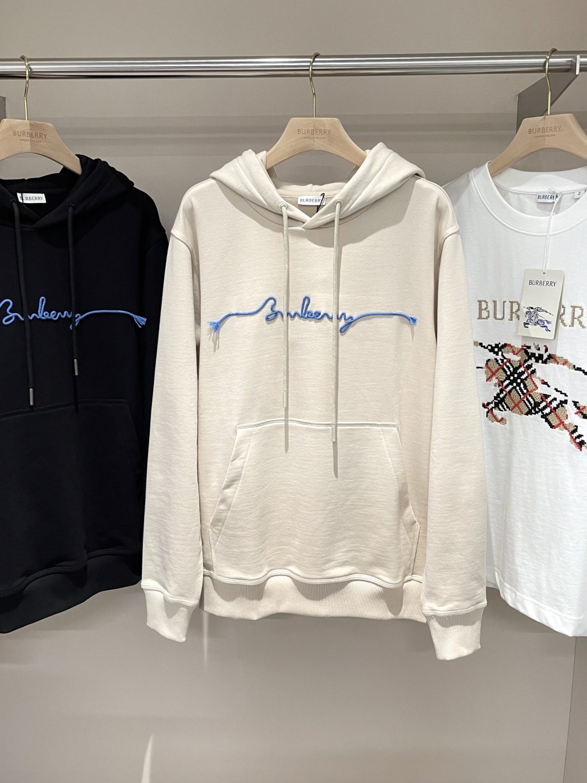 Burberry 2025 Pre-Fall Signature Logo Cotton Hoodie - Image 2