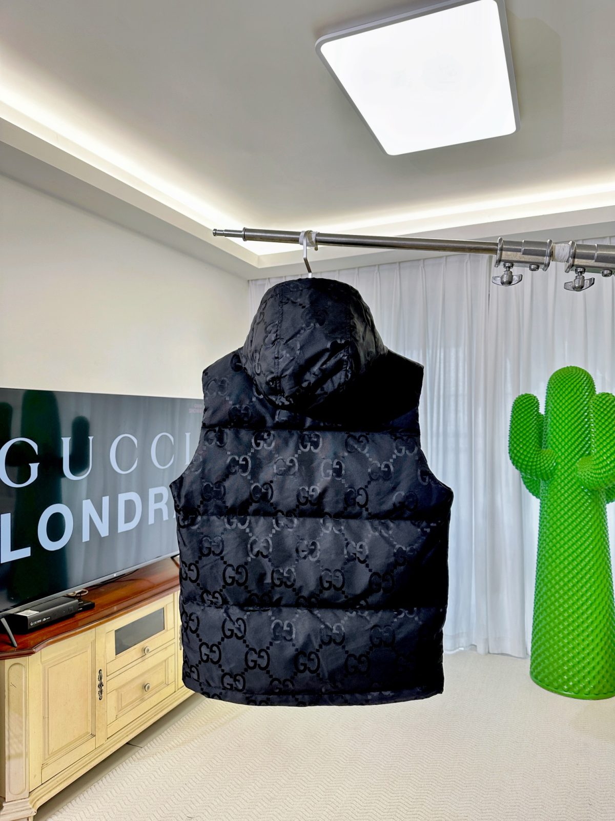 Gucci GG Monogram Padded Hooded Gilet - Image 3