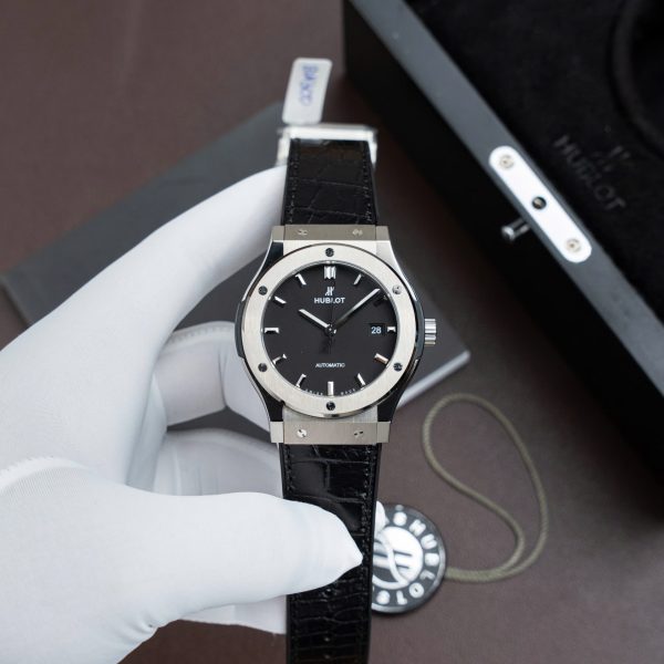 Hublot Classic Fusion Titanium Black Copies Watch Movement SW300 Weight 84 Gram Custom 42mm