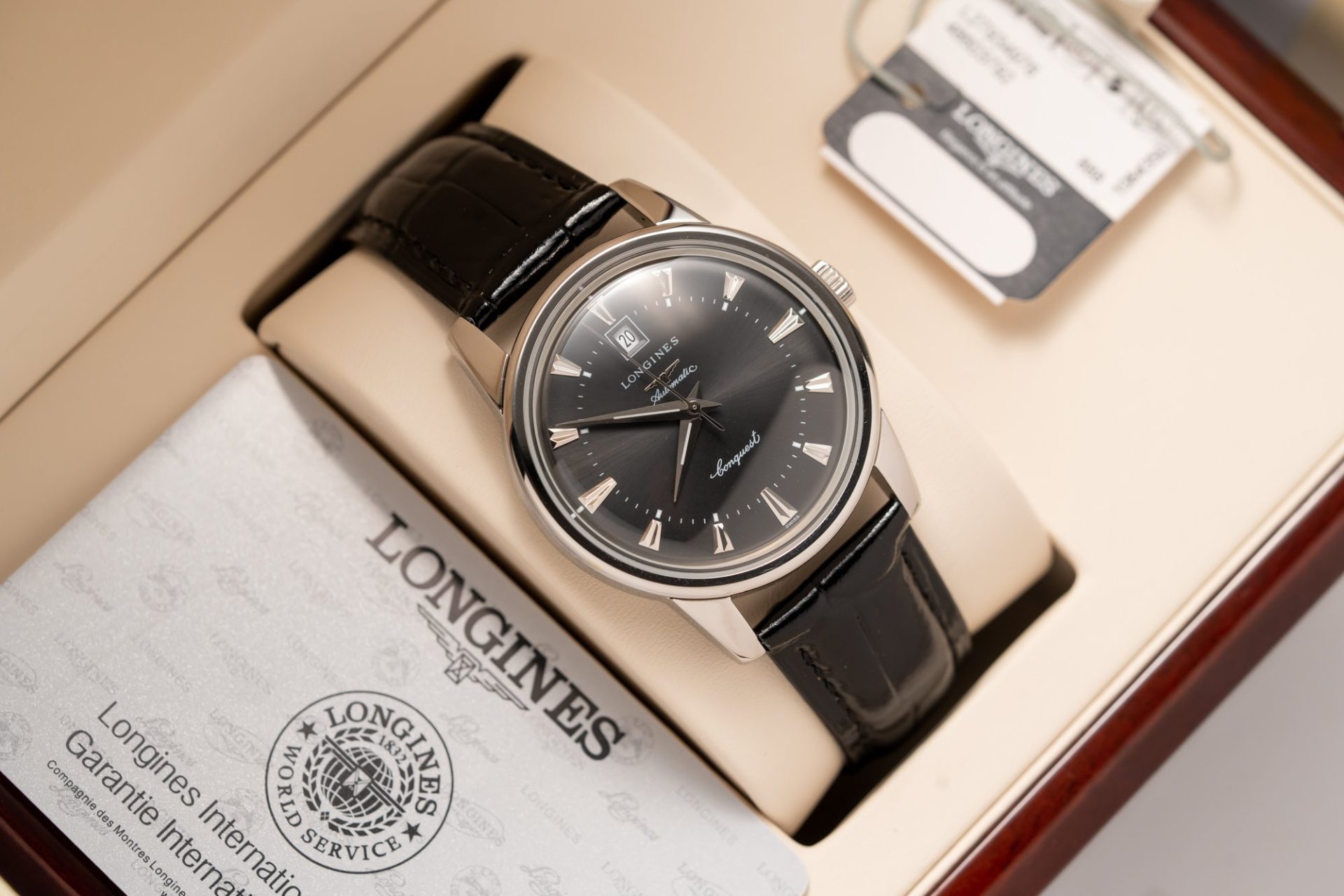 Dong-Ho-Longines-Conquest-Heritage-L16454754-Mau-Den-Replica-40mm-1.jpg Longines Fake Watch Conquest Heritage L16454754 Black Dial Leather Strap 40mm - Image 1