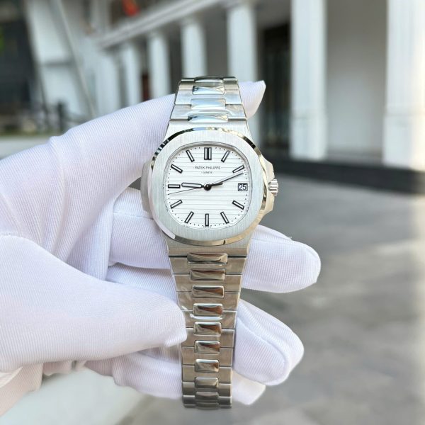 Patek Philippe Nautilus 5711 Best Imitation Watches White Dial Metal Wire BBF Factory 40mm