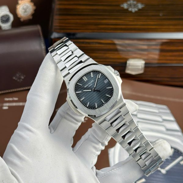 Patek Philippe Nautilus 5711 Replica Watch Refined Full Options Like Auth Top Top Quality 40mm