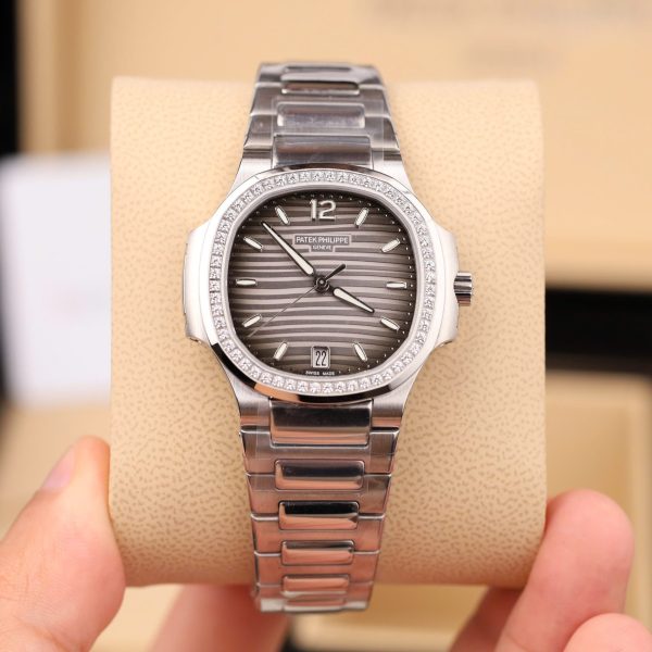 Patek Philippe Nautilus 7118 Fake Watches Gray Dial Bezel Stone CZ GR Factory 35.2mm