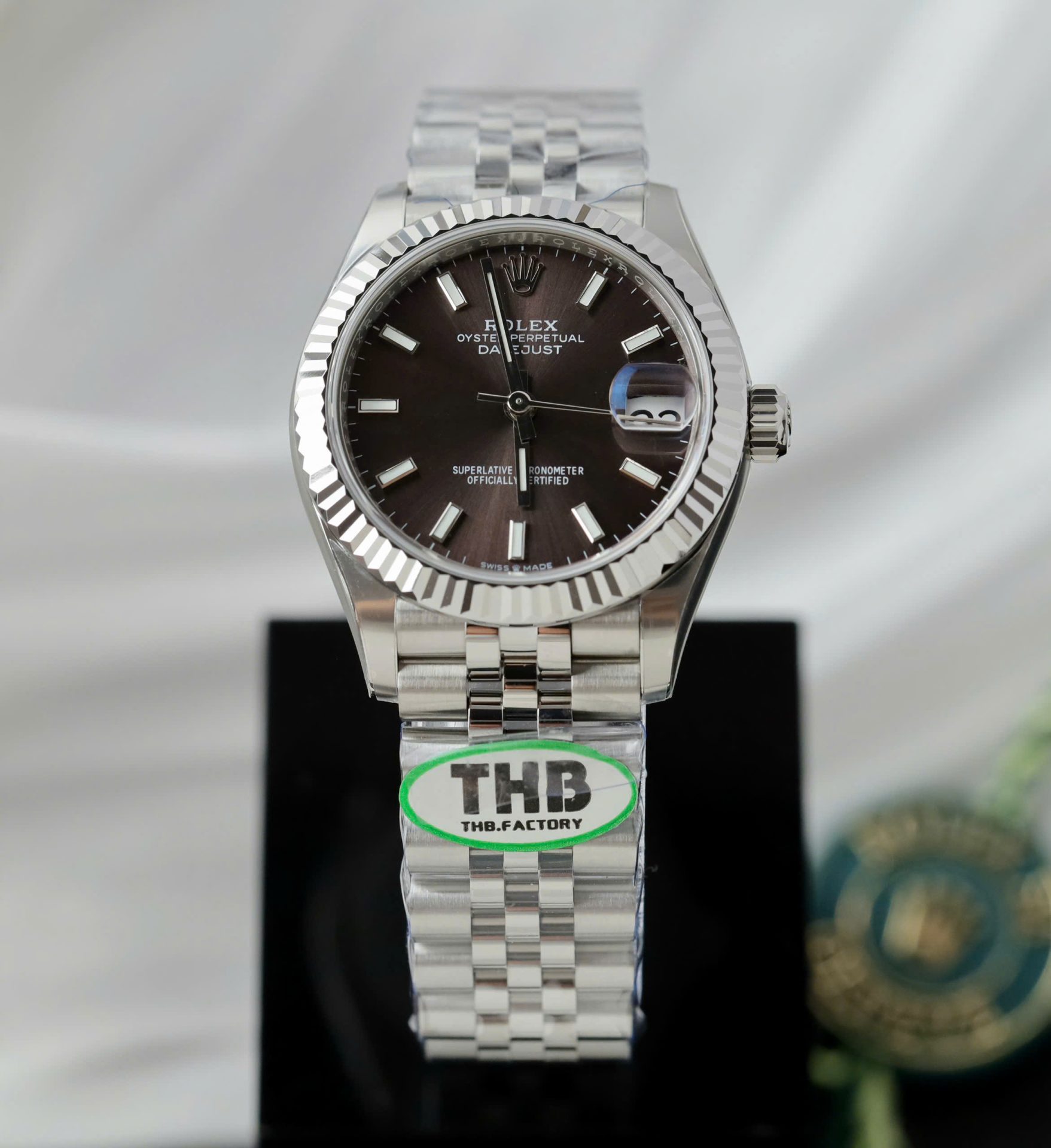 Dong-Ho-Rolex-DateJust-Fake-11-Cao-Cap-Mat-So-Xam-Toi-Nha-May-THB-31mm-10.jpg Rolex DateJust Replica Watches Dark Gray Dial Jubilee Strap THB Factory 31mm - Image 1