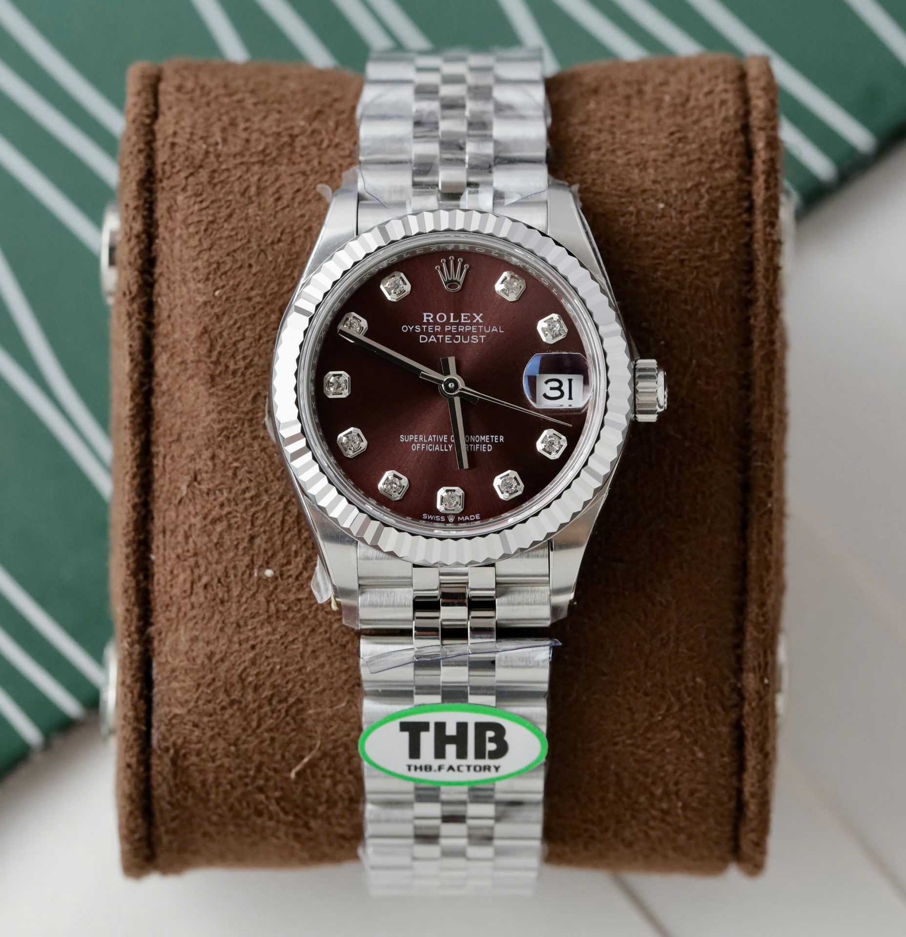 Dong-Ho-Rolex-DateJust-Replica-11-Mat-Vang-Nho-Day-Jubilee-Xuong-THB-31mm-10.jpg Rolex DateJust Replica 11 Watch Wine Dial Jubilee Strap THB Factory 31mm - Image 1
