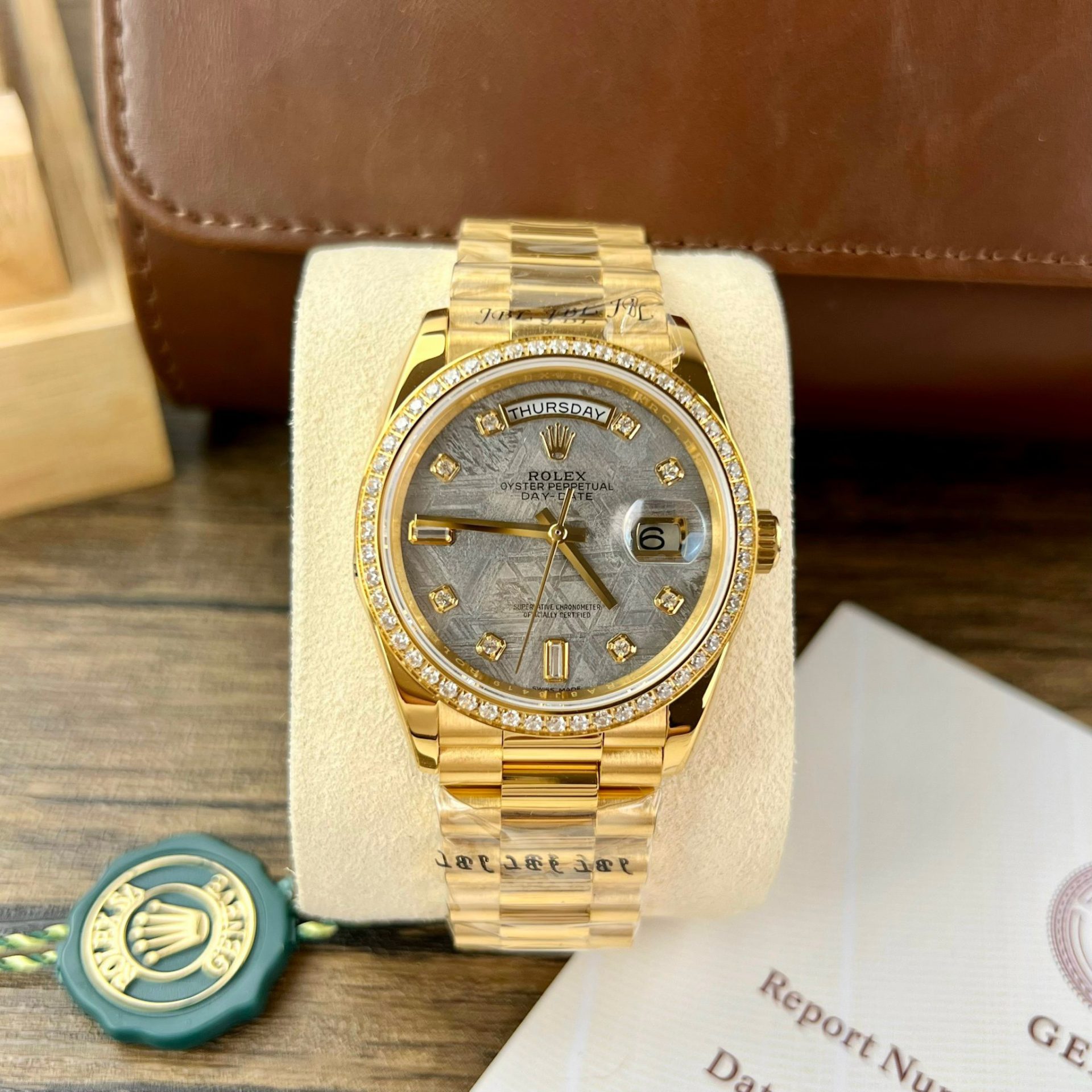 Dong-Ho-Rolex-Day-Date-Replica-11-Mat-Thien-Thach-Dinh-Da-RA-36mm-4.jpg Rolex Fake Watch Day-Date Meteorite Dial RA Factory 36mm - Image 1