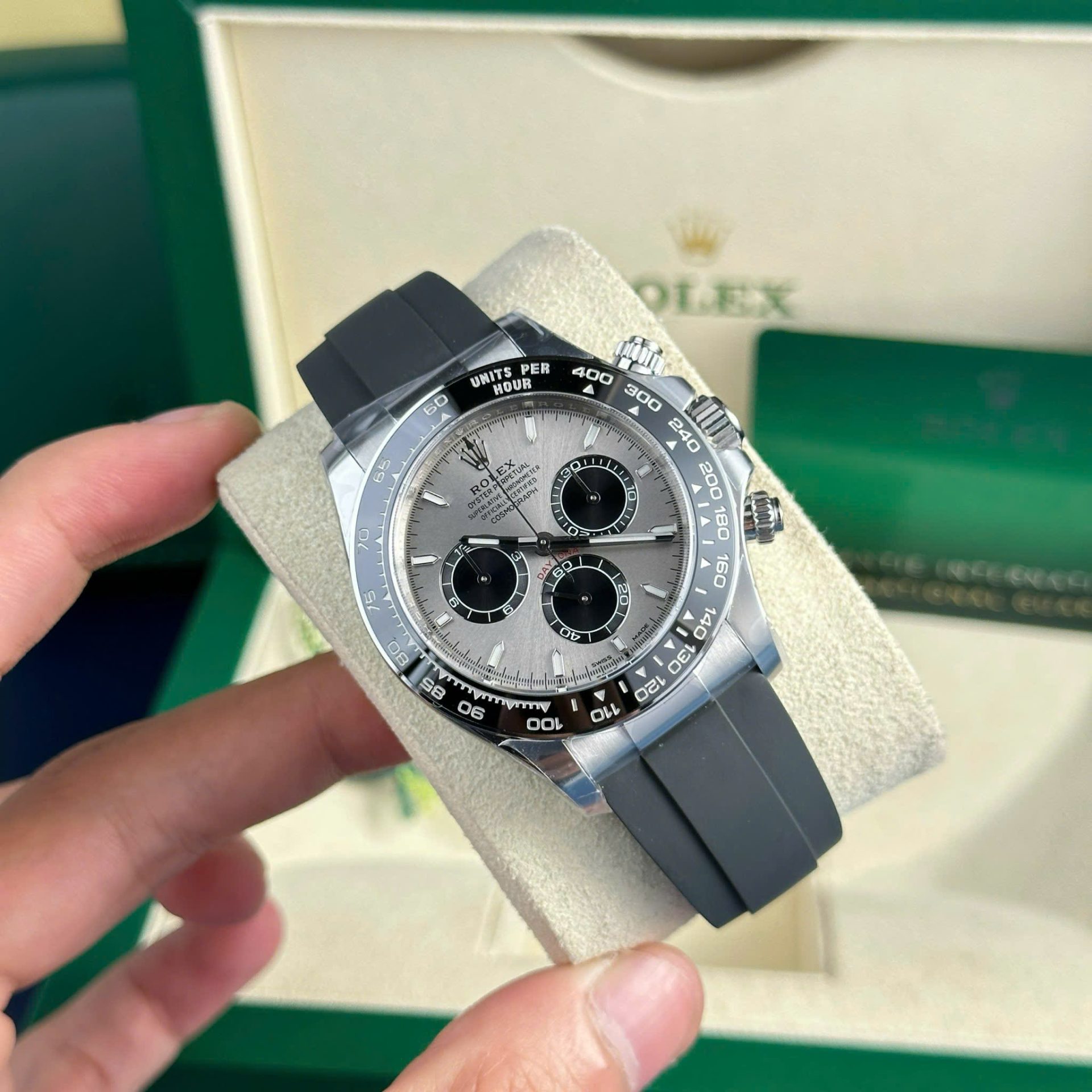 Dong-Ho-Rolex-Daytona-126519LN-Mat-Xam-Replica-11-Bo-May-Calibre-4131-Xuong-Clean-40mm-4.jpg Rolex Daytona 126519LN Gray Dial Replica Watches Calibre 4131 Movement Clean Factory 40mm - Image 1