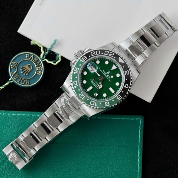 Rolex GMT-Master II 126729VTNR Replica Watch Green Dial Oyster Strap 40mm