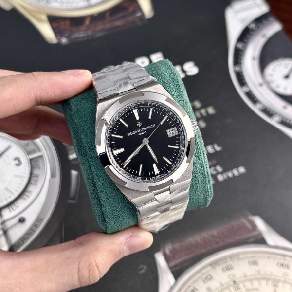 Vacheron Constantin Replica Watch Overseas 4500V Black Dial Metal Wire PPF 41mm