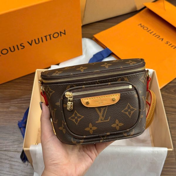 Louis Vuitton LV Mini Monogram Fanny Pack 17x12x9.5cm