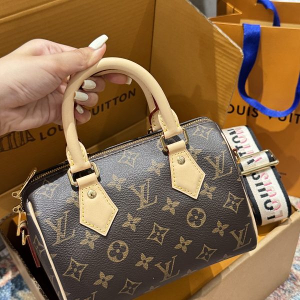 Louis Vuitton LV Speedy Super Premium Handbag Monogram Pattern 20.5×13.5x12cm