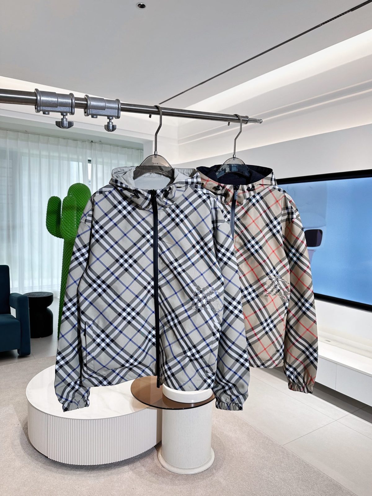 Burberry 2025SS Reversible Check EKD Hooded Jacket - Image 1