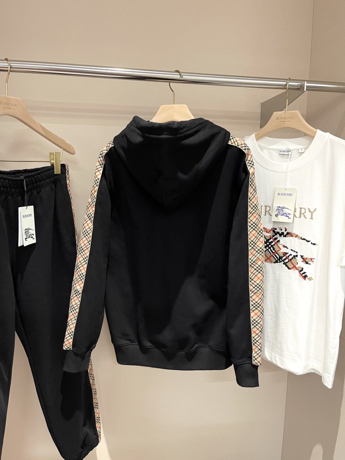 Burberry 25FW Cotton Hoodie with Vintage Check Tape - Image 5