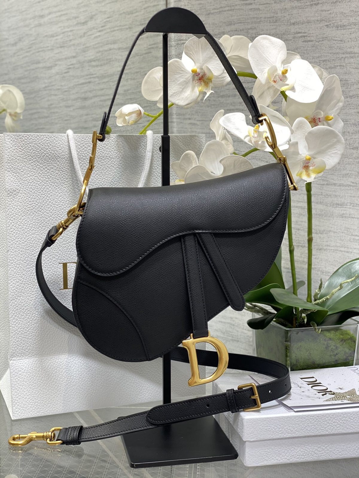 Dior Saddle Bag - Image 1