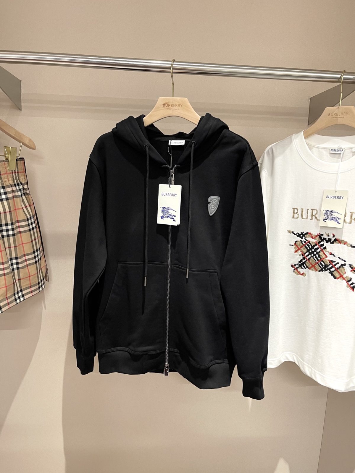 Burberry 2025 Fall/Winter B Crest Zip Hoodie - Image 1