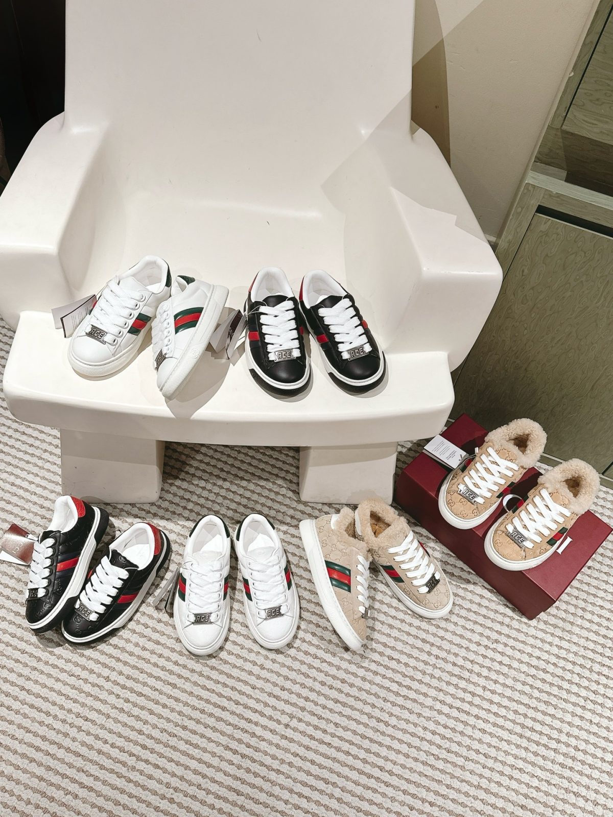 Gucci 2024 Spring/Summer Small White Sneakers | Upgraded Edition - Image 1
