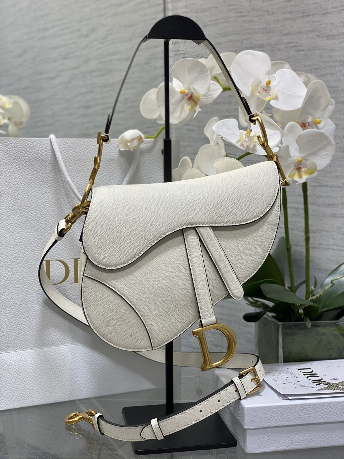 Dior Saddle Bag - Image 6