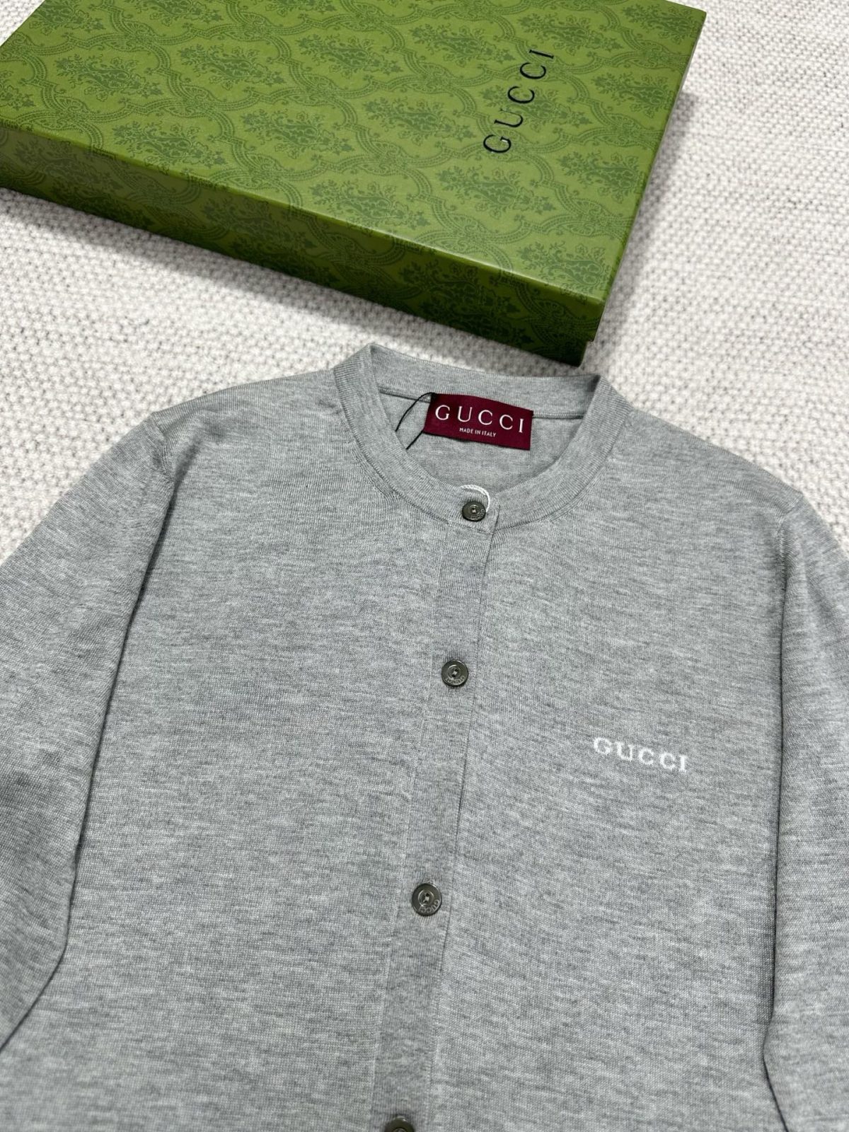 Gucci 2025 Spring Collection GG Logo Wool & Silk Cardigan - Image 7