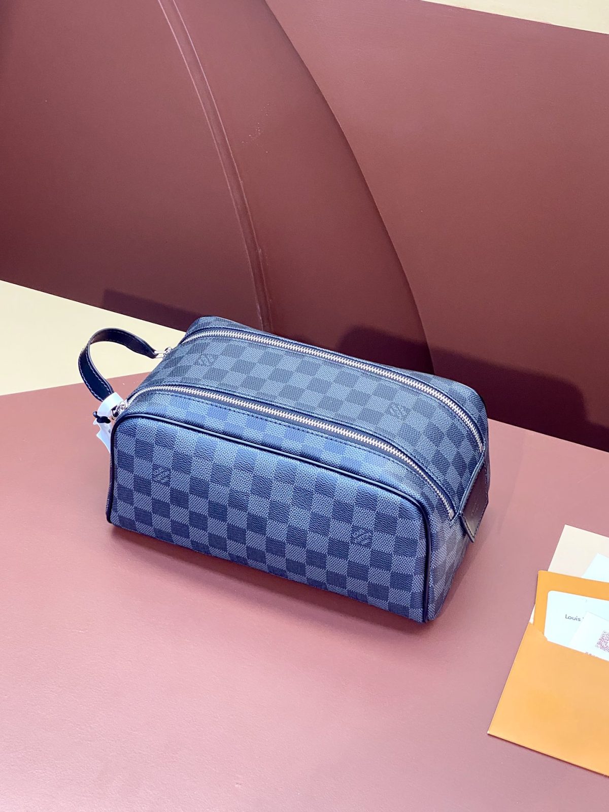 Louis Vuitton Toiletry Pouch 47528 | Monogram Canvas - Image 4