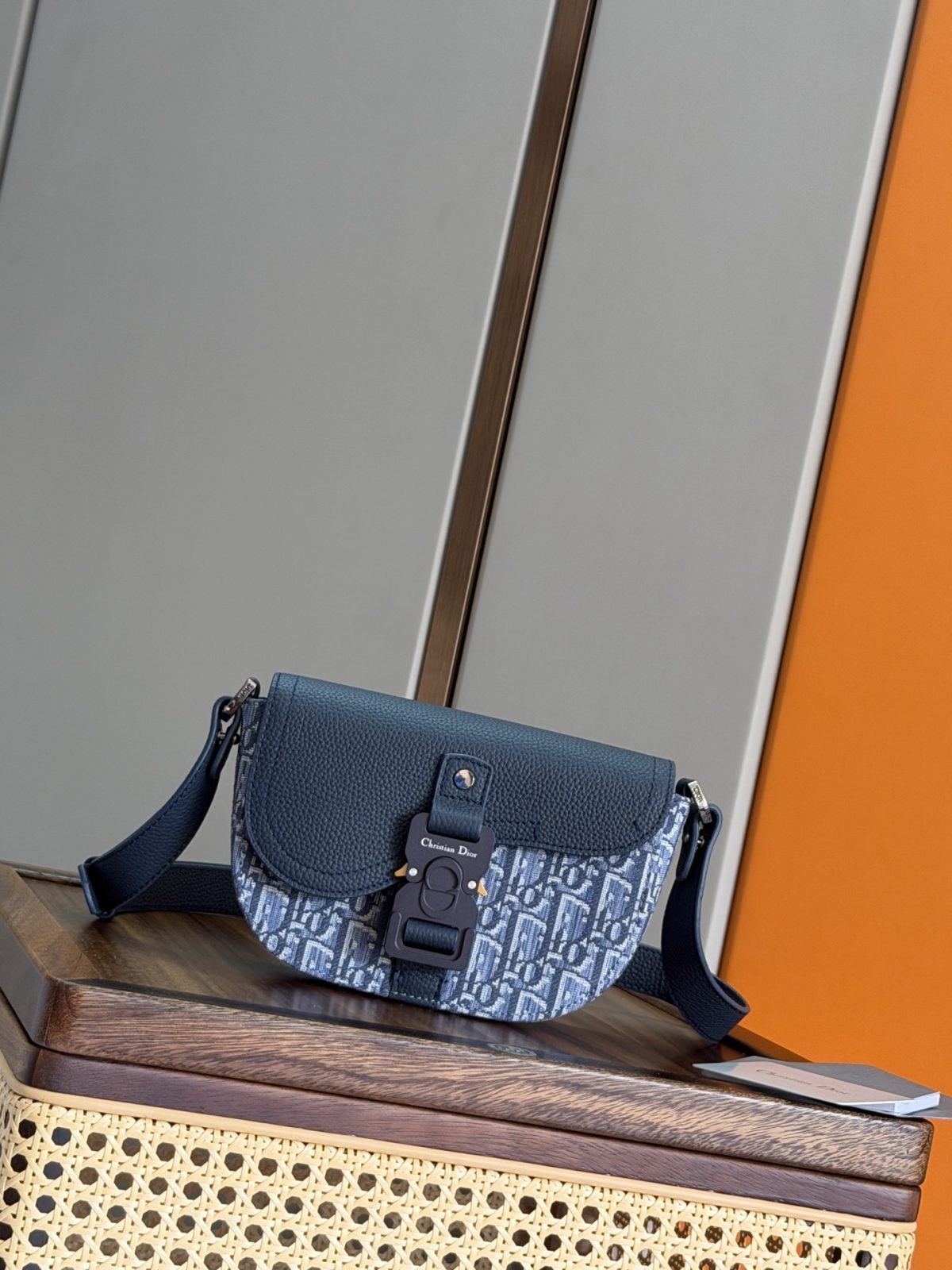 Dior Saddle Messenger Bag (Blue Oblique Jacquard) - Image 7