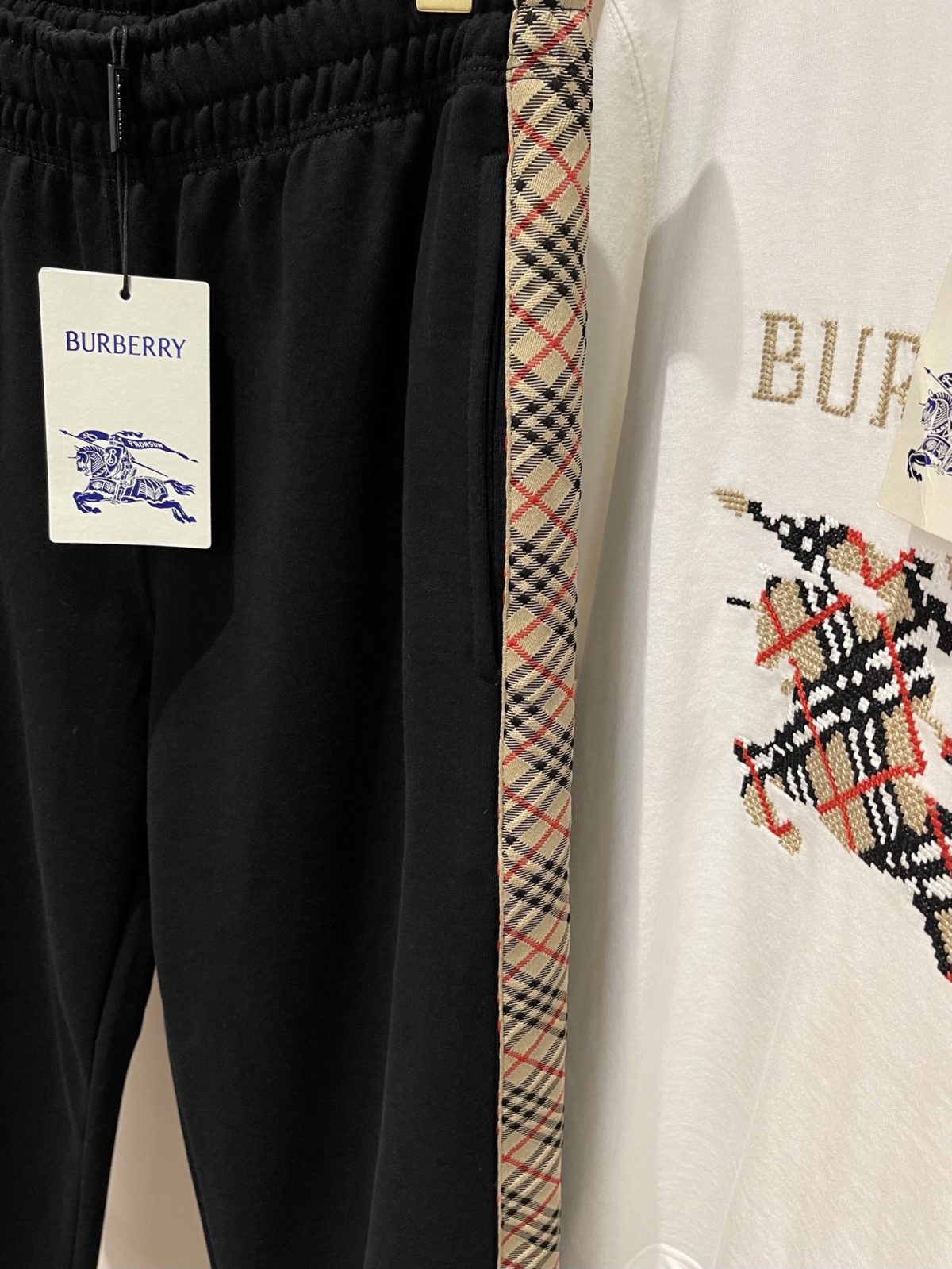 Burberry 25FW Cotton-Blend Track Pants with Vintage Check Stripe - Image 6