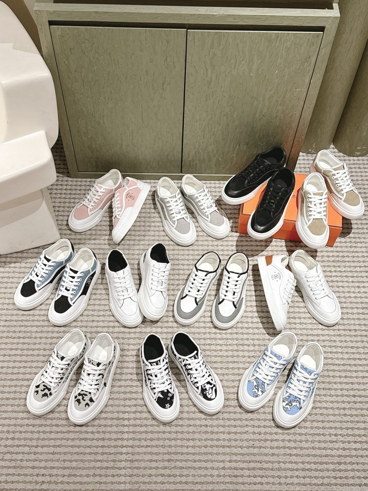 HERMÈS Boutique Sneakers | 2024 Spring/Summer Collection - Image 1