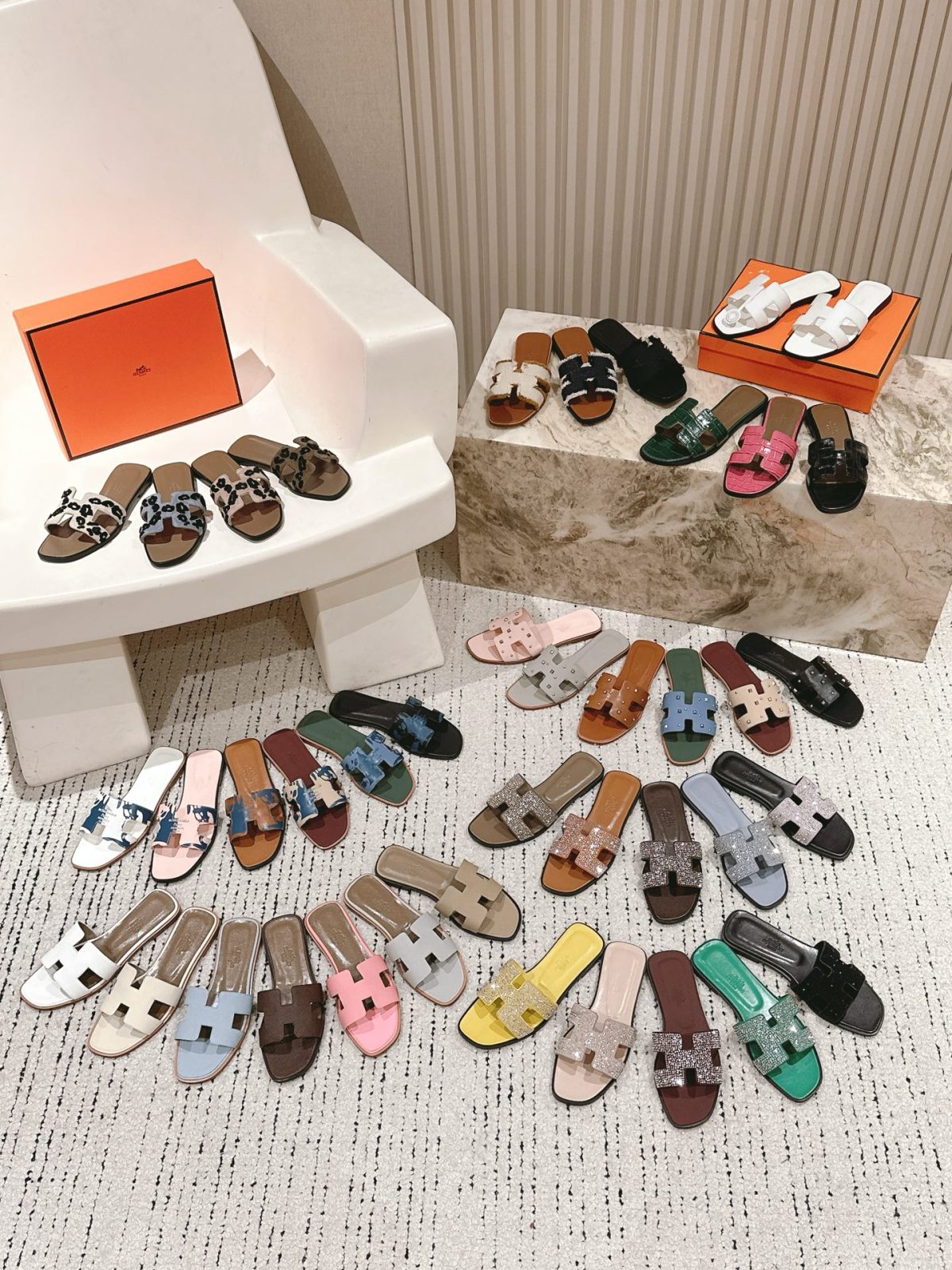 HERMÈS Oran Sandals with Jewel Craft | 2025 Spring/Summer New Collection - Image 1