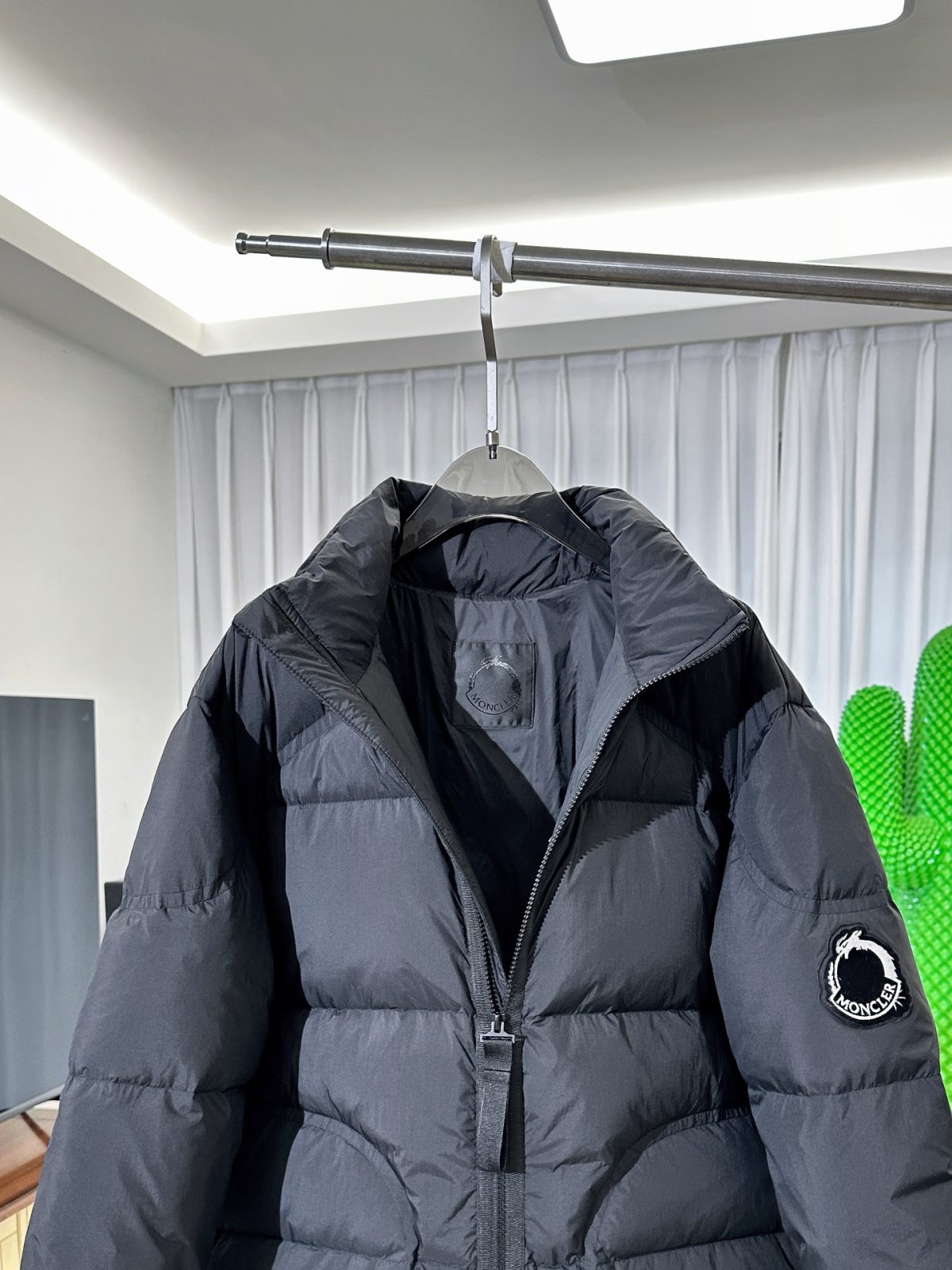 Moncler 2024 Limited “Yazi” Stand-Collar Down Jacket (95% White Goose Down Edition) - Image 10