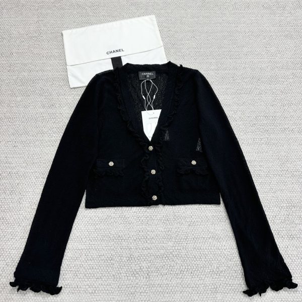 CHANEL CC25A Ruffled-Edge Knit Cardigan